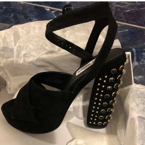 Steve Madden Jodi Sandals Black Multi Studs 7 US - Picture 5 of 7